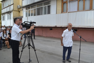 Mingəçevir şəhər İcra Hakimiyyəyinin başçısı İlham İsmayılovun vətəndaşlarla  növbəti səyyar görüşü sentyabrın 4-də sağ sahil yaşayış massivində, Təbriz küçəsindəki  11 saylı binanın qarşısında olub.