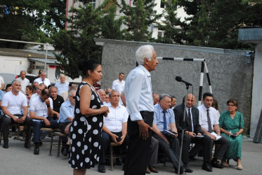 Mingəçevir şəhər İcra Hakimiyyətinin başçısı İlham İsmayılovun  sakinlərlə növbəti səyyar görüşü oldu