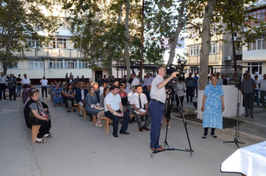 Mingəçevir şəhər İcra Hakimiyyətinin başçısı İlham İsmayılovun sakinlərlə  nöbəti səyyar görüşü  sentyabr ayının 9-da Sağ sahil yaşayış massivində keçirildi.