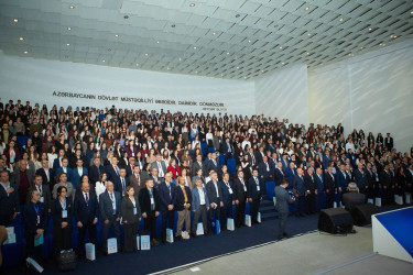 Mingəçevir Dövlət Universitetinin ev sahibliyi etdiyi “Davamlı İnkişaf Strategiyası: Qlobal trendlər, milli təcrübələr və yeni hədəflər” adlı III Beynəlxalq Konfrans öz işinə başlayıb: 20 ölkənin alim və tədqiqatçıları Mingəçevirdə