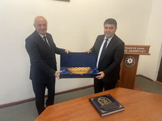Özbəkistan Respublikasının Namanqan vilayətinin hakimi Şovkat Şokircanovic  Abdurazakov 5 nəfər heyətlə Mingəçevir şəhərinə səfər etmişdir.