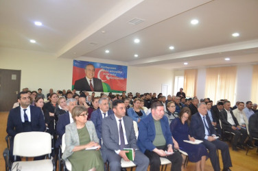 Mingəçevir şəhər İcra Hakimiyyətinin başçısı İlham İsmayılovun vətəndaşlarla növbəti səyyar görüşü may ayının 15-də keçirilib.