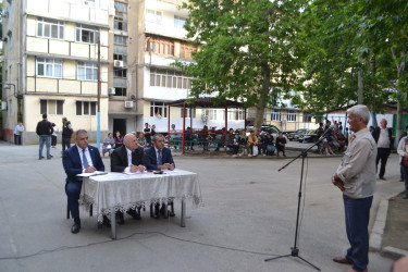 Mingəçevir şəhər İcra Hakimiyyətinin başçısı İlham İsmayılovun vətəndaşlarla növbəti səyyar görüşü may ayının 25-də keçirilib
