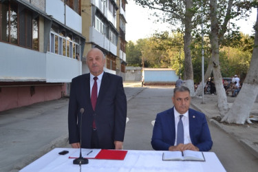 Mingəçevir şəhər İcra Hakimiyyəyinin başçısı İlham İsmayılovun vətəndaşlarla  növbəti səyyar görüşü sentyabrın 4-də sağ sahil yaşayış massivində, Təbriz küçəsindəki  11 saylı binanın qarşısında olub.