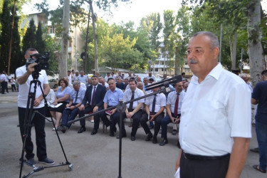 Mingəçevir şəhər İcra Hakimiyyətinin başçısı İlham İsmayılovun vətəndaşlarla növbəti səyyar görüşü iyul ayının 3-də İsmət Qayıbov küçəsindəki 4 saylı binanın qarşısında  keçirilib.