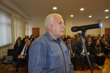 Mingəçevir şəhər İcra Hakimiyyətinin başçısı İlham İsmayılovun vətəndaşlarla növbəti səyyar görüşü aprel ayının 3-də  keçirilib.