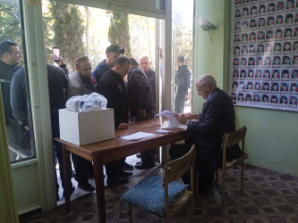 Zəfər Günü münasibəti ilə ərzaq bağlaması verildi