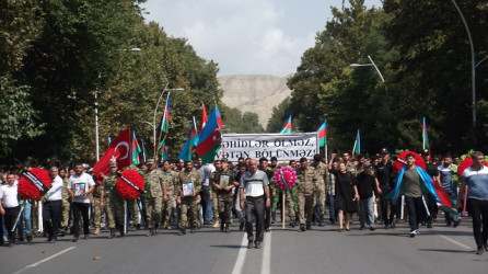 Şəhid  əsgər Rzayev Tərlan Pərviz oğlu Mingəçevir Şəhidlər Xiyabanında dəfn olunub