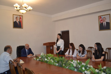 Mingəçevir şəhər İcra Hakimiyyətində təcrübə keçən könüllülərə sertifikatlar  verildi.