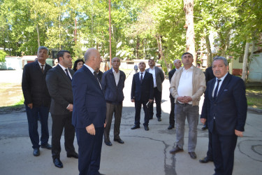 Əsaslı təmir-quruculuq işləri başa çatmış binalara və məhəllələrə ictimai baxış keçirilib.