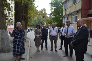 Çoxmənzilli yaşayış binalarında aparılan əsaslı təmir işlərinin gedişinə baxış keçirildi.