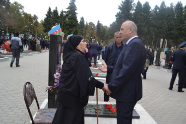 ANIM GÜNÜ mingəçevirlilər şəhidlərin məzarlarını ziyarət etdilər