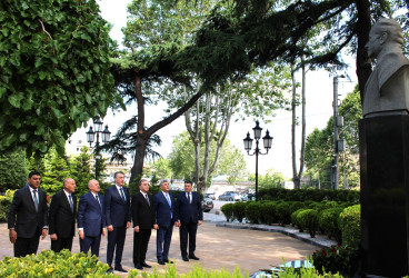 İlham İsmayılov Tbilisidə keçirilən XVI Regional Dayanıqlı İnkişaf Forumunda iştirak edir.