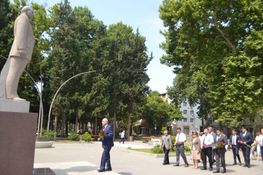 23 İyun Dövlət qulluqçularının peşə bayramı günü qeyd edildi.