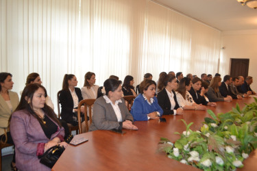 5 oktyabr Müəllim Günü münasibəti ilə Mingəçevir şəhər İcra Hakimiyyətinin başçısı İlham İsmayılovun təhsil işçiləri ilə görüşü