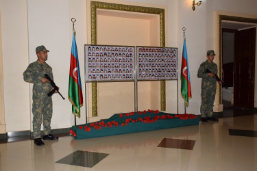 27 sentyabr-Anım Günü  ilə əlaqədar olaraq  "Vətən şəhidləri" adlı tamaşa-kompozisiyası nümayiş olunub.