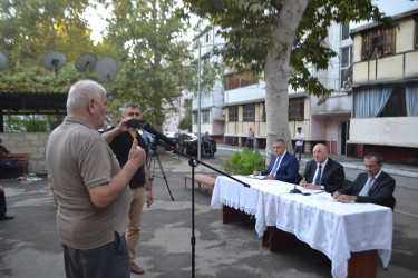 Mingəçevir şəhər İcra Hakimiyyətinin başçısı İlham İsmayılovun vətəndaşlarla növbəti səyyar görüşü sentyabrın 3-də keçirilib.