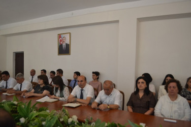 23 iyun Dövlət qulluqçularının peşə bayramıdır.