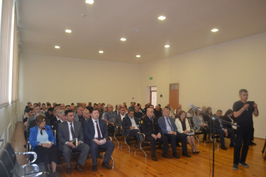 Mingəçevir şəhər İcra Hakimiyyətinin başçısı İlham İsmayılovun vətəndaşlarla növbəti səyyar görüşü may ayının 21-də  keçirildi.