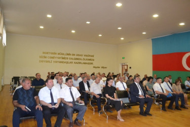 Mingəçevir şəhər İcra Hakimiyyətinin başçısı İlham İsmayılovun növbəti səyyar görüşü Nizami, N.Nərimanov, Xətai küçələrinin sakinləri ilə olub.