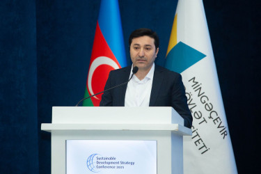 Mingəçevir Dövlət Universitetinin ev sahibliyi etdiyi “Davamlı İnkişaf Strategiyası: Qlobal trendlər, milli təcrübələr və yeni hədəflər” adlı III Beynəlxalq Konfrans öz işinə başlayıb: 20 ölkənin alim və tədqiqatçıları Mingəçevirdə