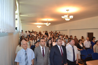 Mingəçevir şəhər İcra Hakimiyyətinin başçısı İLHAM İSMAYILOV  şəhər ümumtəhsil məktəblərinin 2025-ci ildə  ali məktəblərə qəbul olunan tələbələri ilə görüşüb