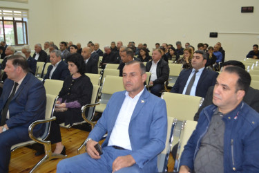 Mingəçevir şəhər İcra Hakimiyyətinin başçısı İlham İsmayılovun sakinlərlə növbəti səyyar görüşü oktyabr ayının 14-də 13 nömrəli tam orta məktəbin akt zalında keçirilib.