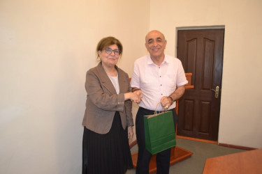 Milli Mətbuat Günü münasibəti ilə Mingəçevir şəhər İcra  Hakimiyyətində dəyirmi masa keçirilib