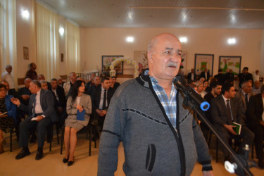 Mingəçevir şəhər İcra Hakimiyyətinin başçısı İlham İsmayılovun sakinlərlə növbəti səyyar görüşü oktyabrın 9-da Sağ sahil yaşayış massivindəki 11 nömrəli tam orta məktəbin akt zalında keçirilib.