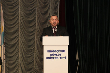 Mingəçevir Dövlət Universitetində Gənclər və İdman Nazirliyinin Dini Qrumlarla İş üzrə Dövlət Komitəsinin birgə təşkilatçılığa ilə “Müasir dövrdə gənclər arasında radikalizm və ekstremizm meylləri” mövzusunda maarifləndirici tədbir keçirilmişdir.