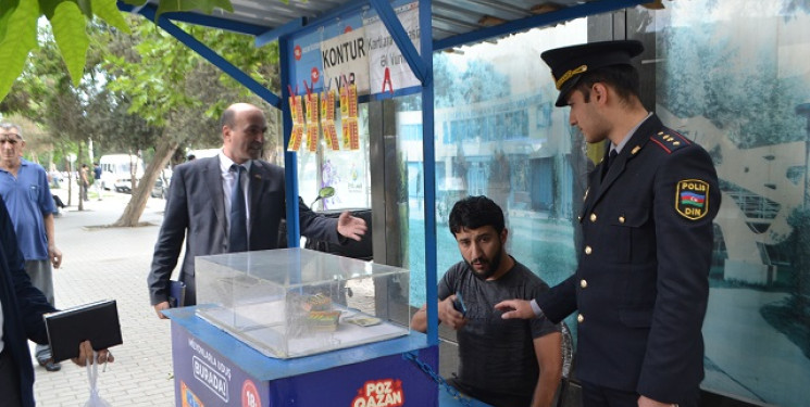 Mingəçevirdə qanunsuz küçə ticarətinə qarşı reyd keçirilib.