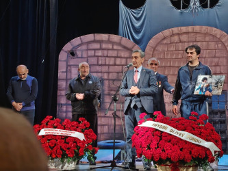 Azərbaycanın Milli Qəhrəmanı Natiq Qasımova həsr olunan “Ölməz” monotamaşası Mingəçevirdə təqdim edilib.