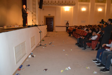 Mingəçevir Dövlət Dram Teatrında yeni "Ağ-qara"tamaşası nümayiş olundu.