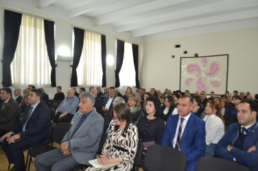 Mingəçevir şəhər İcra Hakimiyyətinin başçısı İlham İsmayılovun sakinlərlə növbəti səyyar görüşü may  ayının 1-də keçirilib