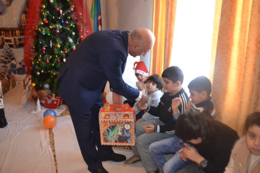 Dekabrın 29-da MARTİ-nin Mingəçevir Təhsil sektorunun nəzdində fəaliyyət göstərən Uşaq və Ailələrə Dəstək Mərkəzində 31 dekabr Dünya Azərbaycanlılarının Həmrəylik Günü və Yeni il bayramları ilə əlaqədar bayram şənliyi keçirilib.