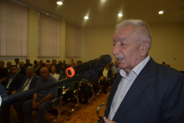 Mingəçevir şəhər İcra Hakimiyyətinin başçısı İlham İsmayılovun sakinlərlə növbəti səyyar qəbulu oktyabrın 1-də keçirilib.