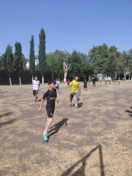 “Konstitusiya və Suverenlik ili” elan olunması ilə əlaqədar olaraq Mənzil Təsərrüfatı və Abadlaşdırma idarəsi 1 və 2 saylı MİS-lər arasında futbol yarışı oyunu təşkil olunmuşdur.