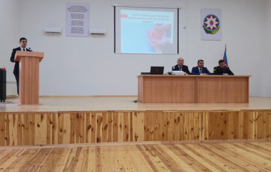 17 nömrəli tam orta məktəbdə maarifləndirici görüş keçirilib