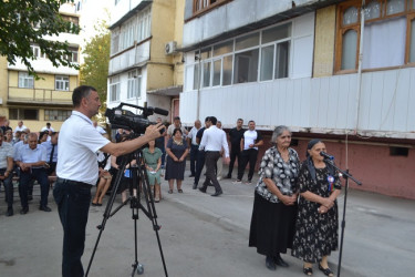 Mingəçevir şəhər İcra Hakimiyyəyinin başçısı İlham İsmayılovun vətəndaşlarla  növbəti səyyar görüşü sentyabrın 4-də sağ sahil yaşayış massivində, Təbriz küçəsindəki  11 saylı binanın qarşısında olub.