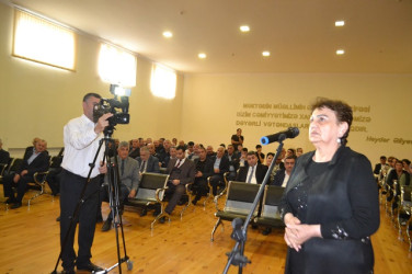 Mingəçevir şəhər İcra Hakimiyyətinin başçısı İlham İsmayılovun sakinlərlə növbəti səyyar görüşü may  ayının 8-də keçirilib