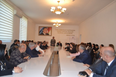 13 fevral 2026-cı il tarixdə YAP Mingəçevir şəhər təşkilatında  partiya fəalları ilə  şəhər təşkilatının təsis edilməsinin 33 illiyinə həsr edilmiş yığıncaq keçirildi.