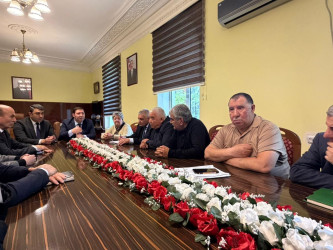 Mingəçevir Şəhər İcra Hakimiyyətində aqrar subsidiya müraciətlərinin sistemə daxil edilməsinə dair maarifləndirmə tədbirlərinin həyata keçirilməsi ilə bağlı iclas keçirilmişdir