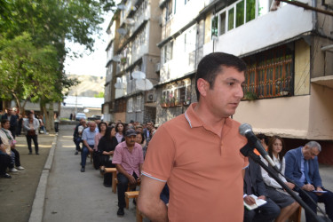 Mingəçevir şəhər İcra Hakimiyyətinin başçısı İlham İsmayılovun vətəndaşlarla növbəti səyyar görüşü may ayının 25-də keçirilib