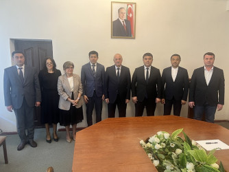 Özbəkistan Respublikasının Namanqan vilayətinin hakimi Şovkat Şokircanovic  Abdurazakov 5 nəfər heyətlə Mingəçevir şəhərinə səfər etmişdir.