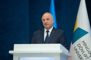 Mingəçevir Dövlət Universitetinin ev sahibliyi etdiyi “Davamlı İnkişaf Strategiyası: Qlobal trendlər, milli təcrübələr və yeni hədəflər” adlı III Beynəlxalq Konfrans öz işinə başlayıb: 20 ölkənin alim və tədqiqatçıları Mingəçevirdə