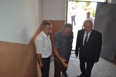 Mingəçevir şəhərində təmir işləri aparılan çoxmənzilli binalara ictimai  baxış keçirildi